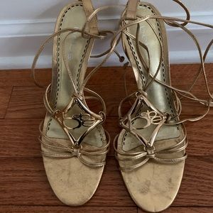 Bebe Gold Heels Size:6.